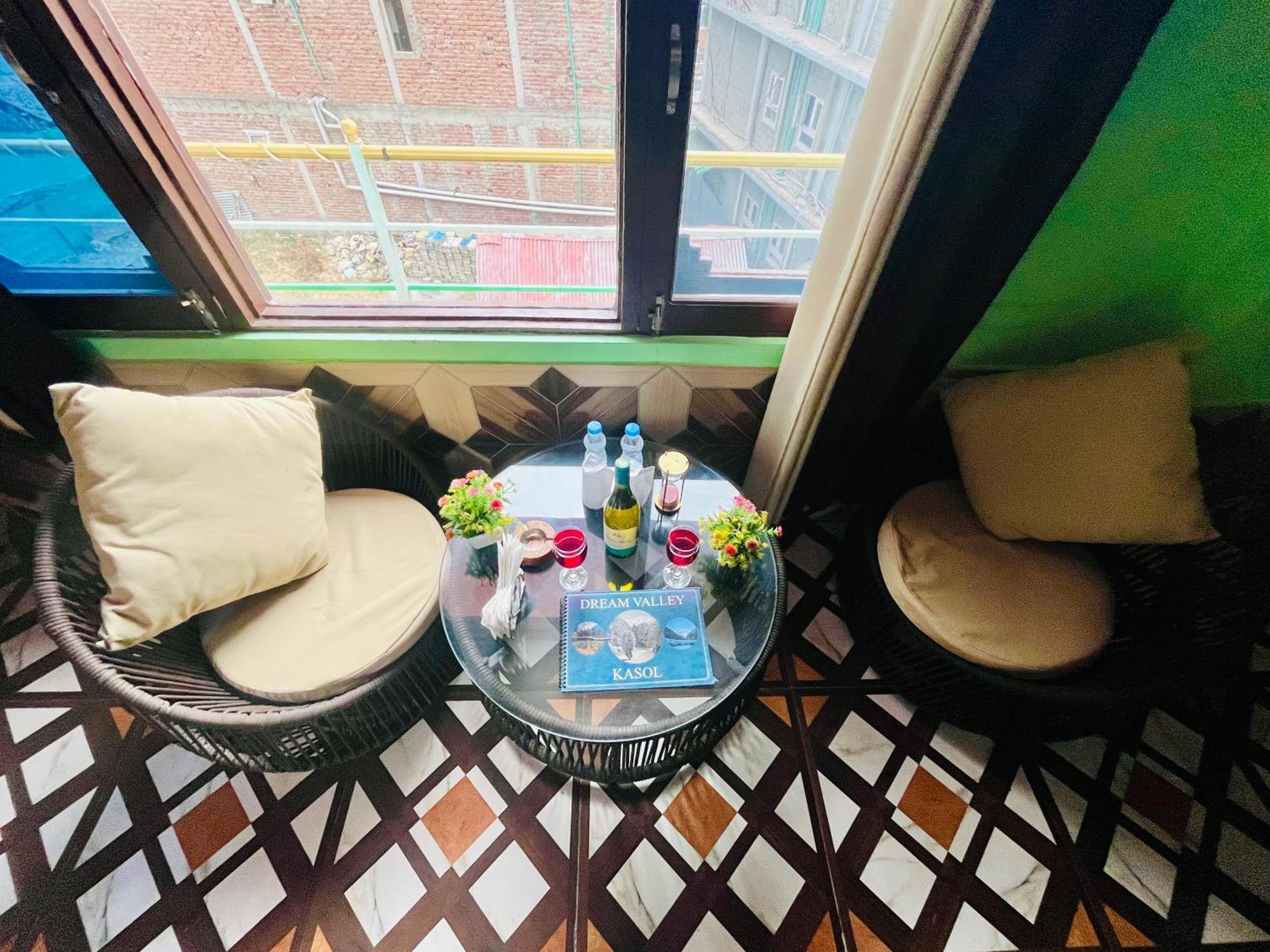 Hotel Brownie River View 卡索尔 外观 照片
